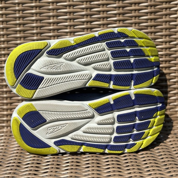 Altra Lavender Running Shoes - Picture 2 of 7